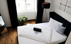 Downtown Vienna, 5*City Apartment Hofburg Palace